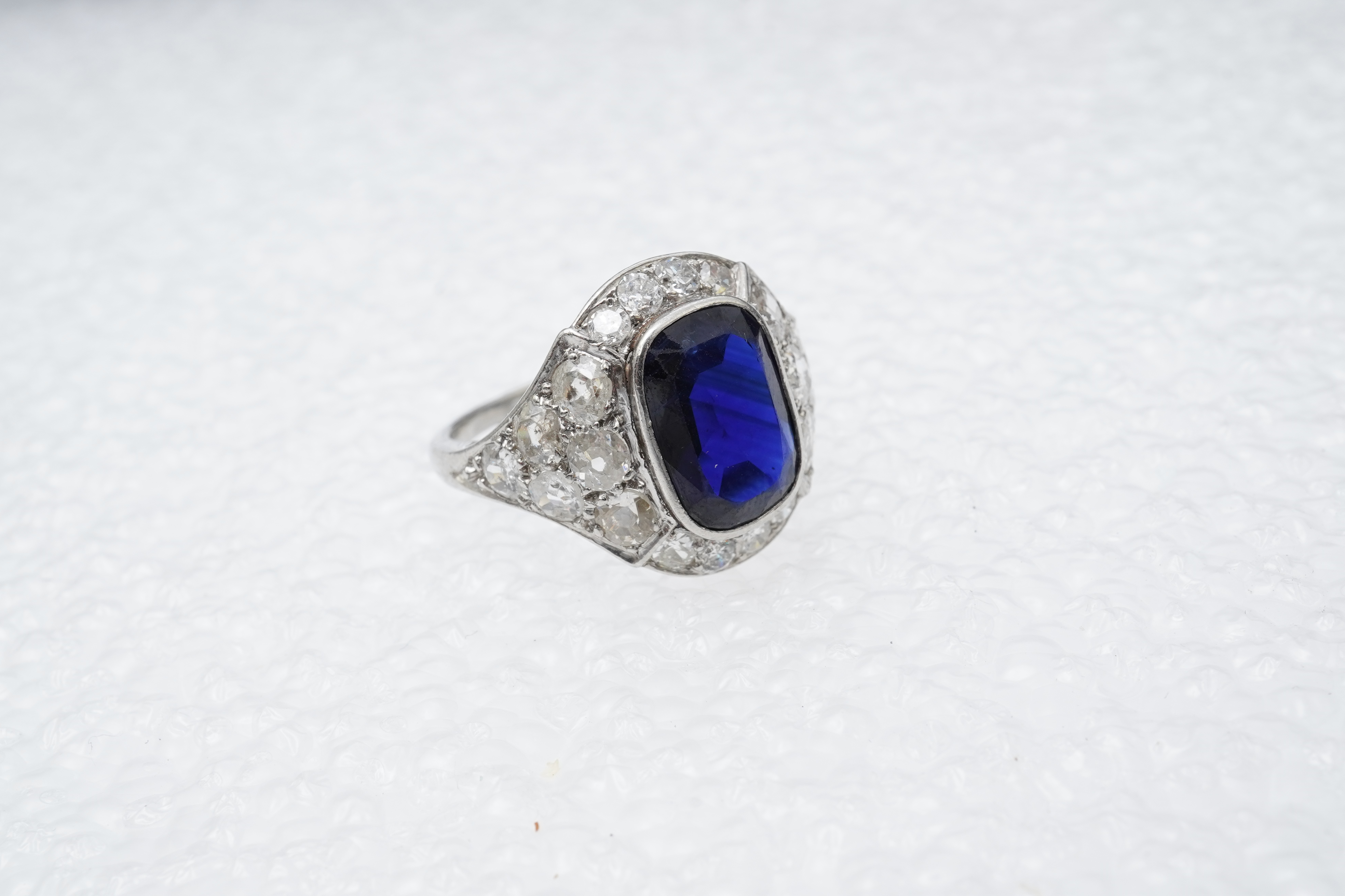 An Art Deco sapphire and diamond ring, France, circa 1930